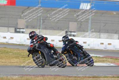 media/Nov-26-2022-Fastrack Riders (Sat) [[b001e85eef]]/Level 3/Session 3 Outside Turn 9/